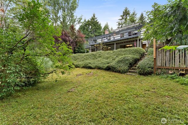 1517 Briarwood Court NW, Olympia, WA 98502