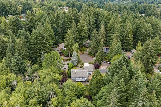 1517 Briarwood Court NW, Olympia, WA 98502