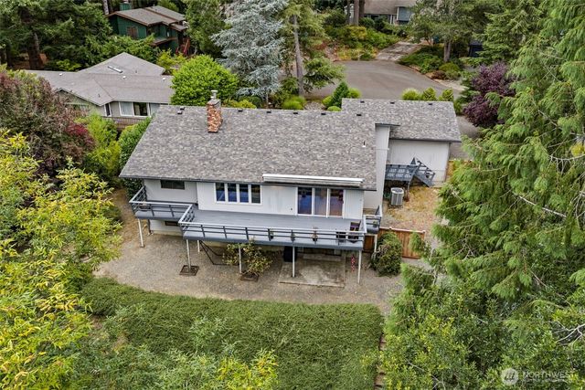 1517 Briarwood Court NW, Olympia, WA 98502