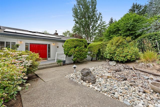 1517 Briarwood Court NW, Olympia, WA 98502