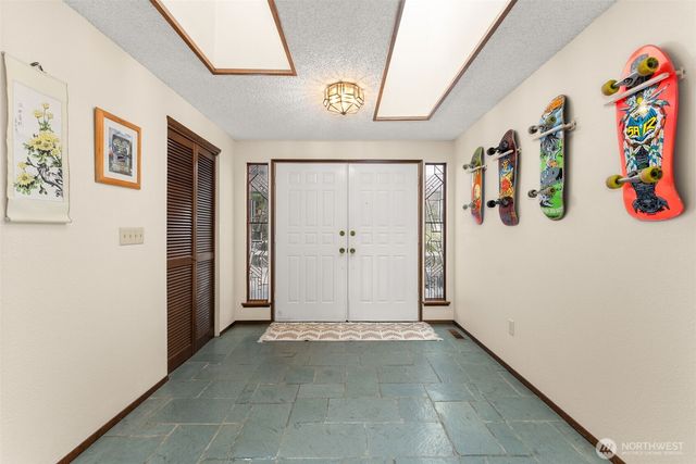 1517 Briarwood Court NW, Olympia, WA 98502