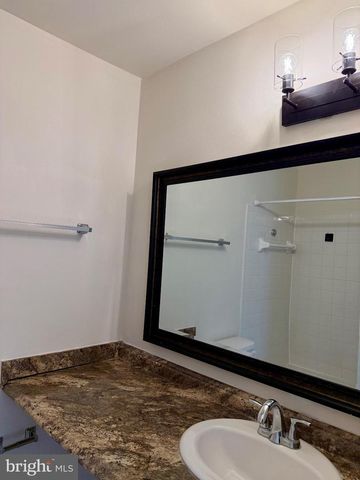 2167 FERGUSON PL, Herndon, VA 20170