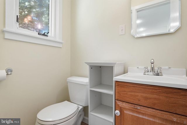 300 PINGREE AVE, Ewing, NJ 08618