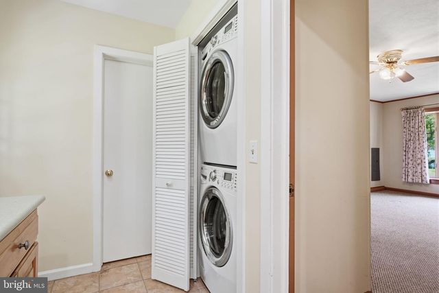 300 PINGREE AVE, Ewing, NJ 08618