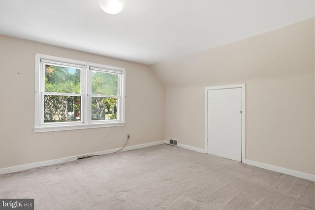 300 PINGREE AVE, Ewing, NJ 08618