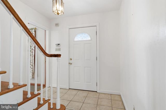 300 PINGREE AVE, Ewing, NJ 08618