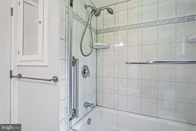 300 PINGREE AVE, Ewing, NJ 08618