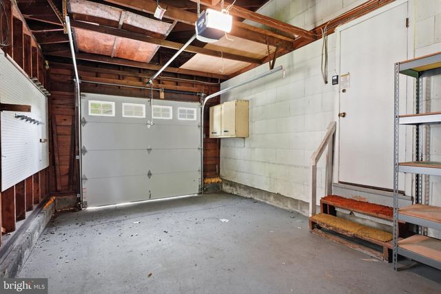 300 PINGREE AVE, Ewing, NJ 08618