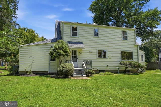 300 PINGREE AVE, Ewing, NJ 08618
