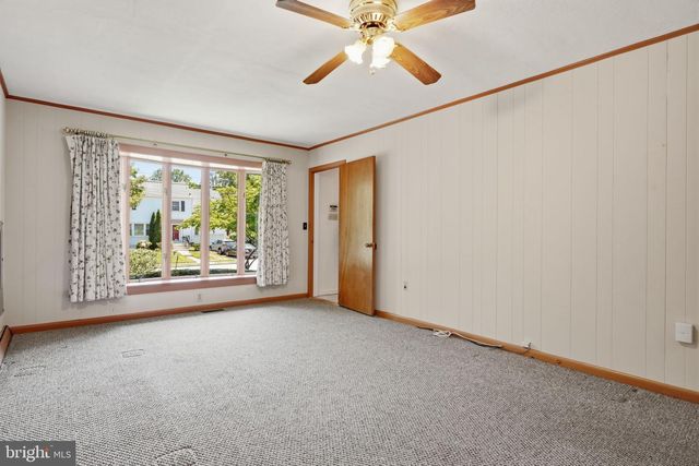 300 PINGREE AVE, Ewing, NJ 08618