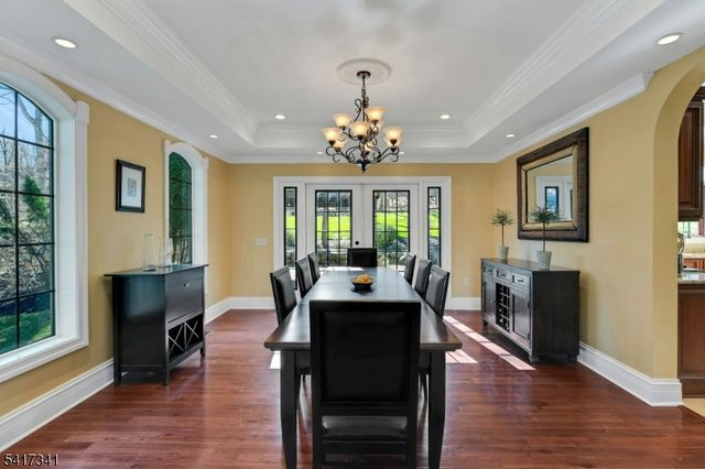 916 VALLEY ROAD, Watchung Boro, NJ 07069