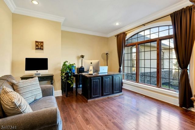 916 VALLEY ROAD, Watchung Boro, NJ 07069