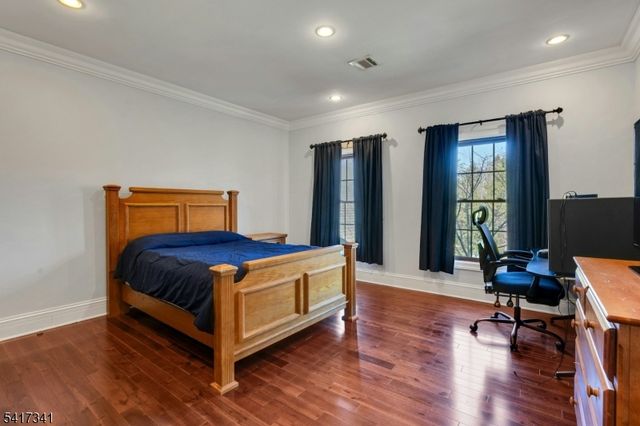 916 VALLEY ROAD, Watchung Boro, NJ 07069