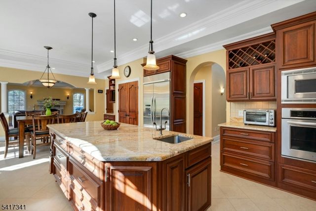 916 VALLEY ROAD, Watchung Boro, NJ 07069