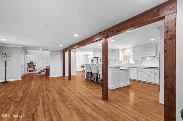 102 Creekwood Drive, Flowood, MS 39232