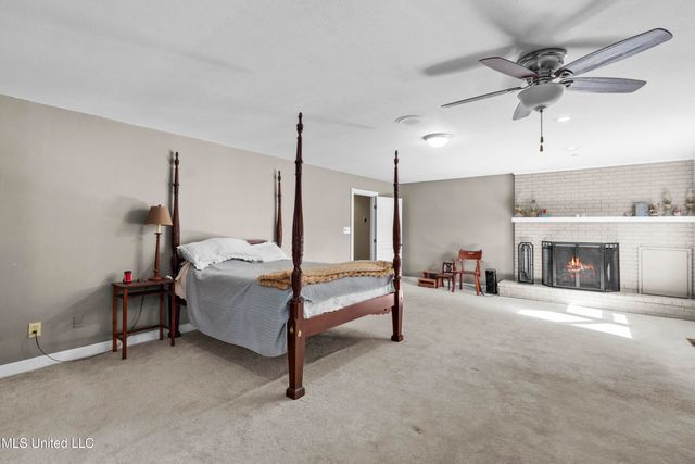 102 Creekwood Drive, Flowood, MS 39232