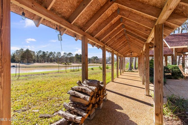 102 Creekwood Drive, Flowood, MS 39232