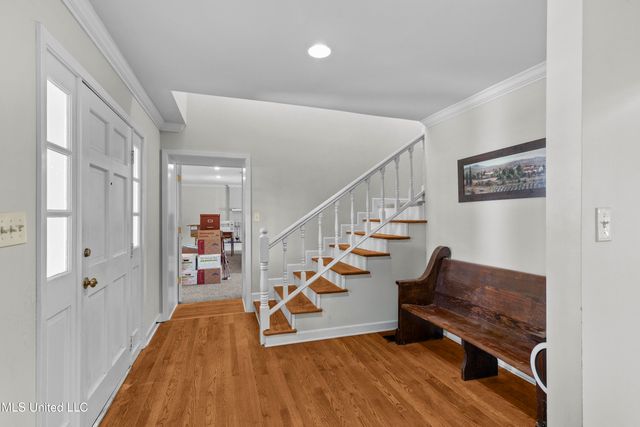 102 Creekwood Drive, Flowood, MS 39232