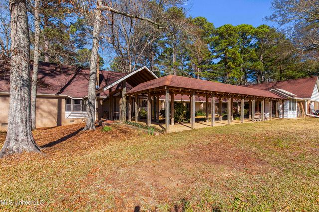 102 Creekwood Drive, Flowood, MS 39232