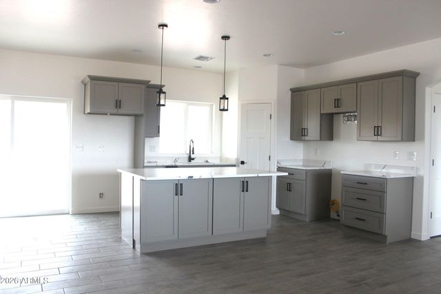 6370 S Jaxel Road, Hereford, AZ 85615