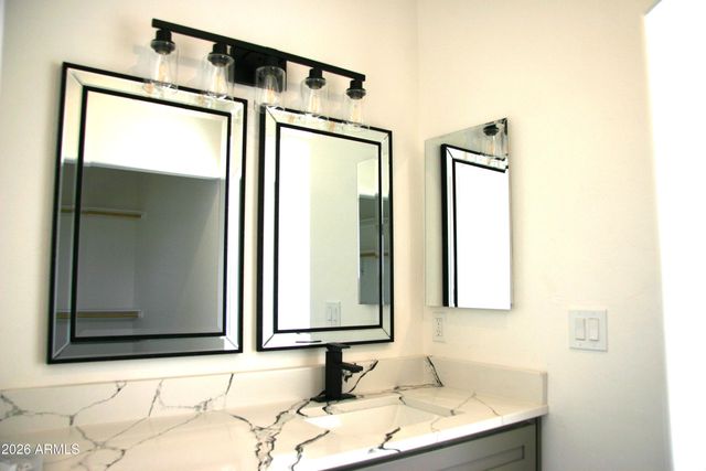 6370 S Jaxel Road, Hereford, AZ 85615