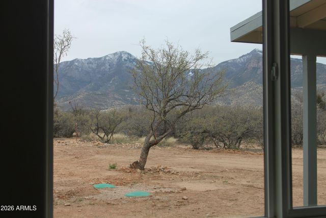 6370 S Jaxel Road, Hereford, AZ 85615