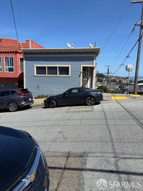 299 Peru Avenue, San Francisco, CA 94112