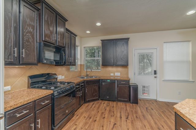 2318 Perkins Crossing Drive, Conroe, TX 77304