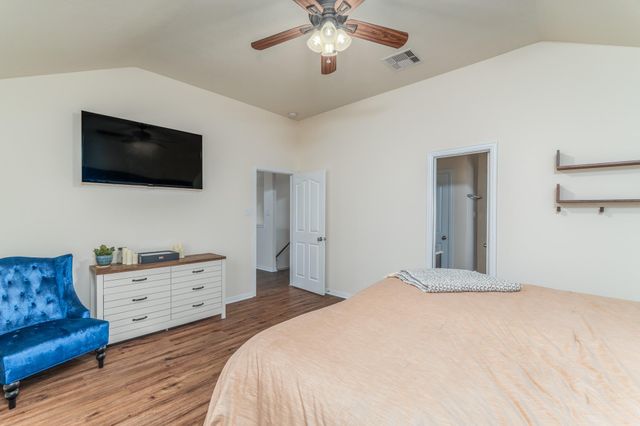 2318 Perkins Crossing Drive, Conroe, TX 77304