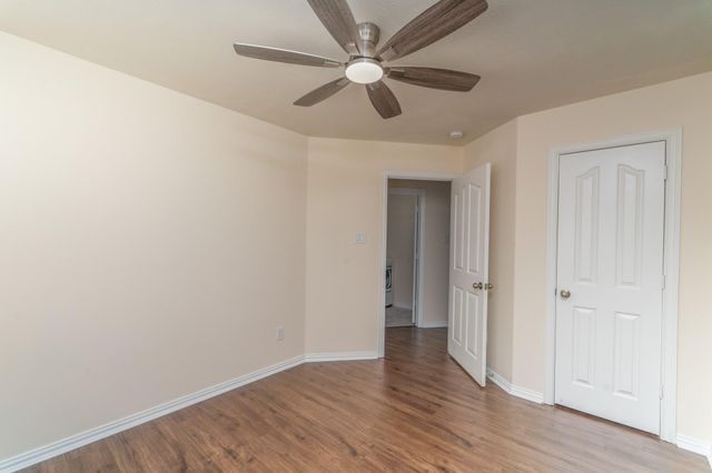 2318 Perkins Crossing Drive, Conroe, TX 77304