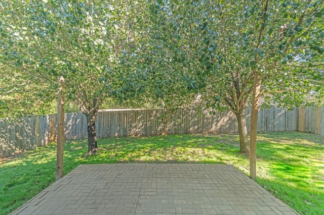 2318 Perkins Crossing Drive, Conroe, TX 77304