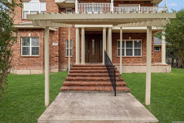 6519 Kings Crown W, San Antonio, TX 78233