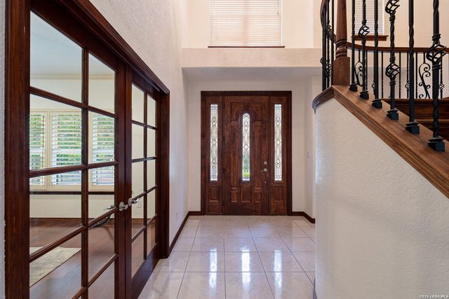 6519 Kings Crown W, San Antonio, TX 78233