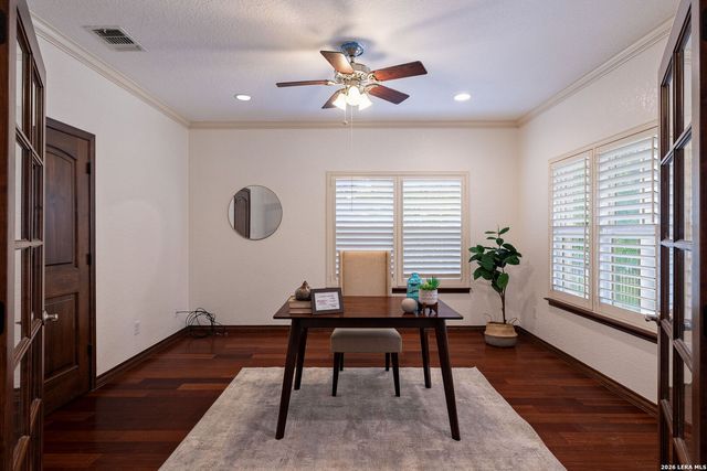 6519 Kings Crown W, San Antonio, TX 78233