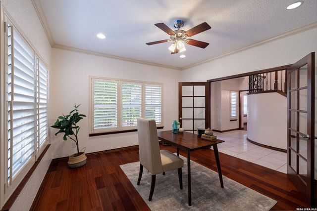 6519 Kings Crown W, San Antonio, TX 78233