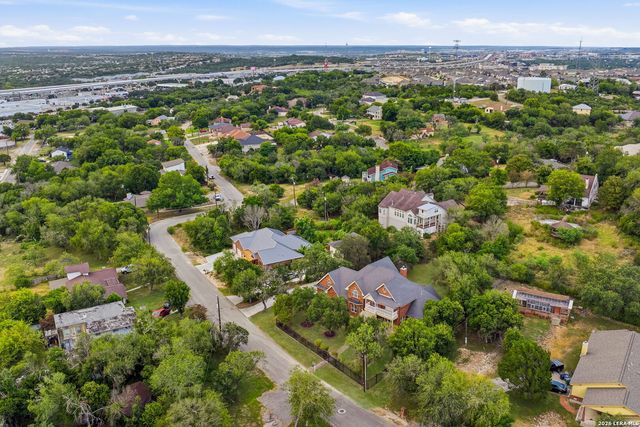 6519 Kings Crown W, San Antonio, TX 78233
