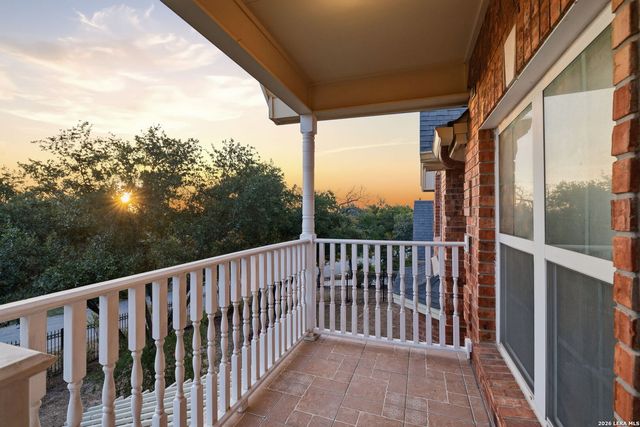 6519 Kings Crown W, San Antonio, TX 78233