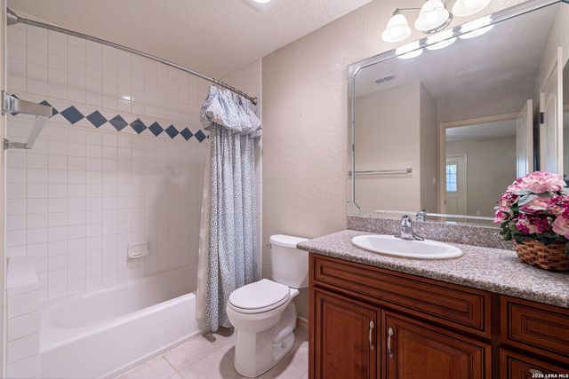 6519 Kings Crown W, San Antonio, TX 78233