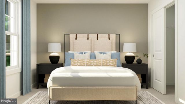 13 OLD SCHOOL HOUSE RD, Sicklerville, NJ 08081