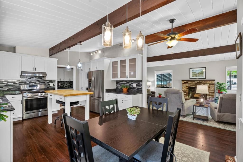 Image 12 of property listing at 14585 W Park Avenue, Boulder Creek, CA 95006