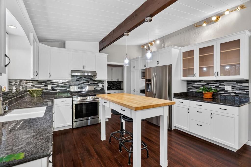 Image 14 of property listing at 14585 W Park Avenue, Boulder Creek, CA 95006