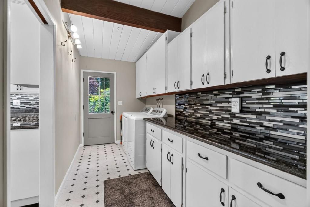 Image 18 of property listing at 14585 W Park Avenue, Boulder Creek, CA 95006