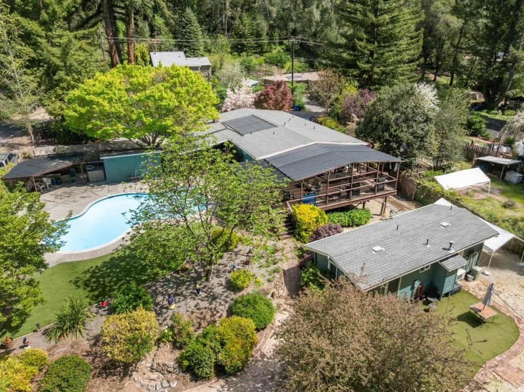 Image 3 of property listing at 14585 W Park Avenue, Boulder Creek, CA 95006