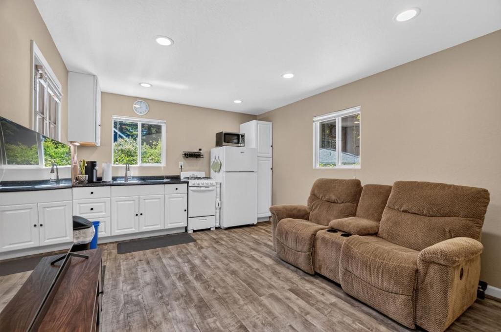 Image 33 of property listing at 14585 W Park Avenue, Boulder Creek, CA 95006