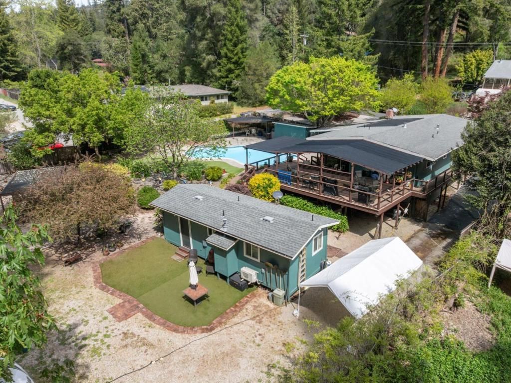 Image 4 of property listing at 14585 W Park Avenue, Boulder Creek, CA 95006