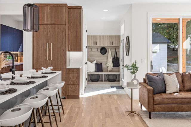 4425 Zenith Avenue S, Minneapolis, MN 55410