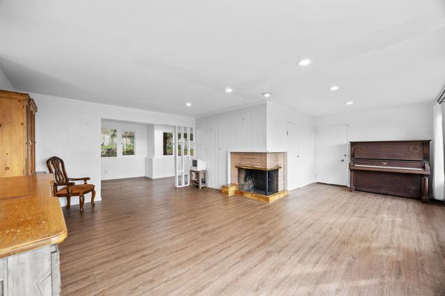 1012 Contra Costa Dr, El Cerrito, CA 94530