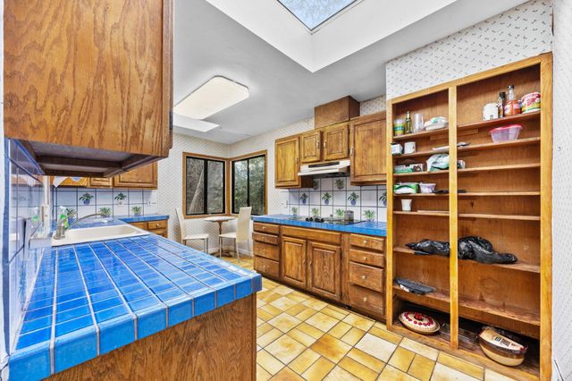 1012 Contra Costa Dr, El Cerrito, CA 94530