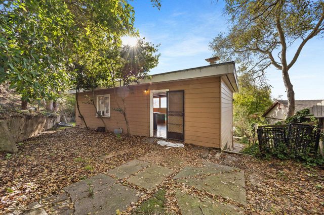 1012 Contra Costa Dr, El Cerrito, CA 94530