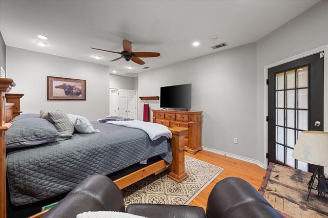 721 Willow Creek Circle, Corsicana, TX 75110